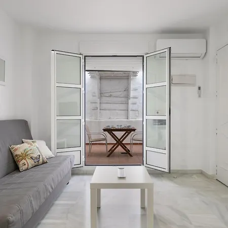 Jacaranda Playa Conil * 科尼尔-德拉弗龙特拉